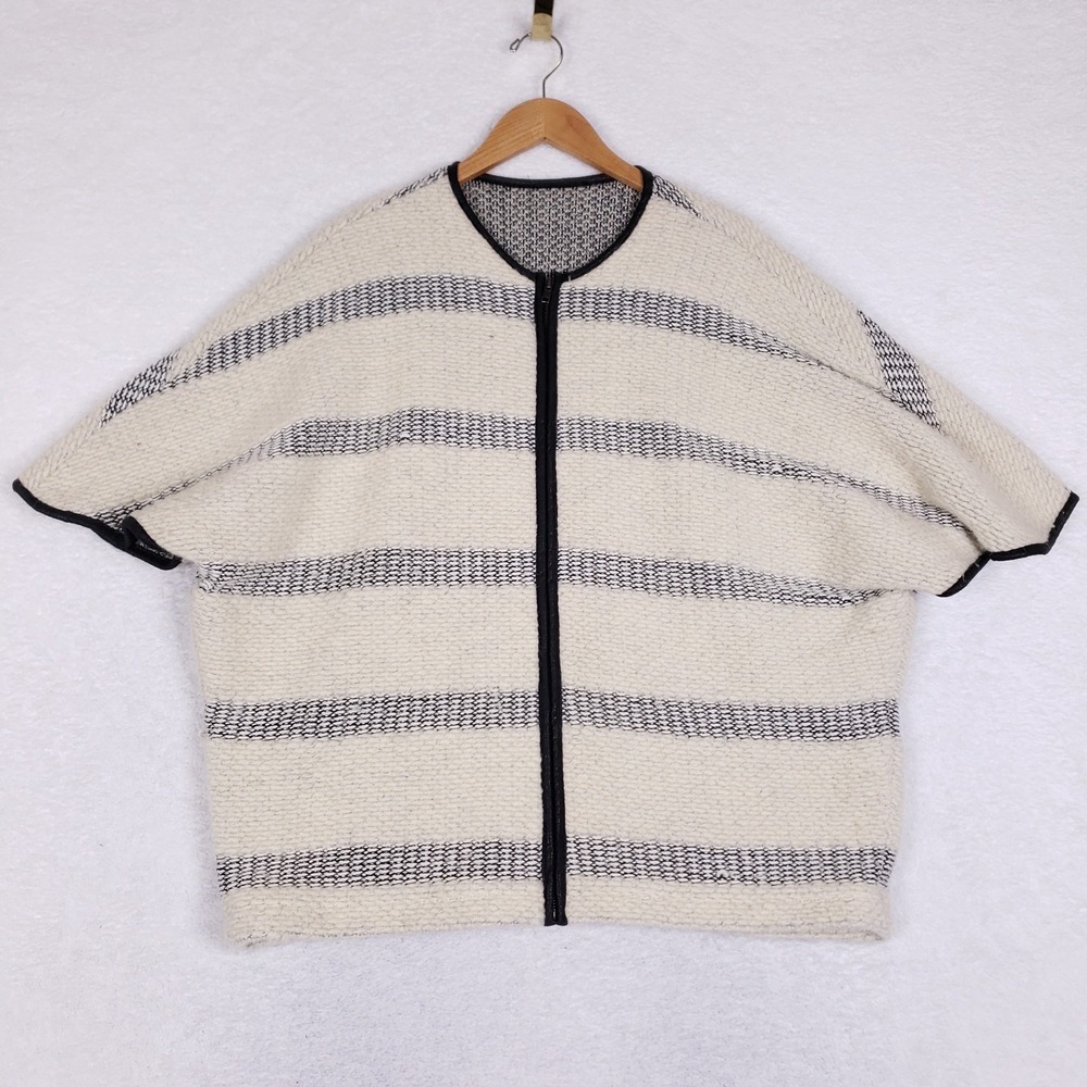 St John Vintage Cape‎ Jacket 6 Striped Zip Front Poncho Dolman Knit Quiet Luxury